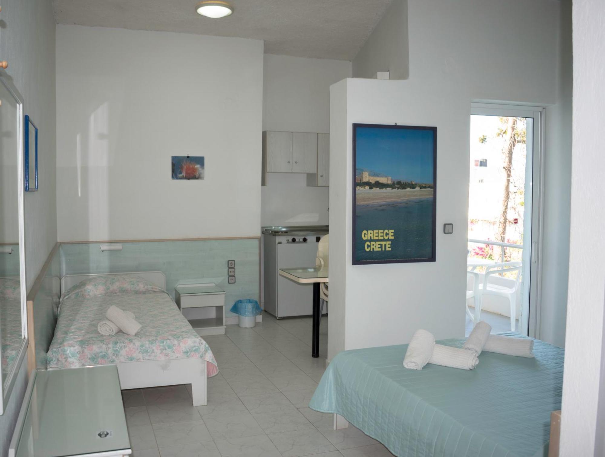 Stefanie Studios Agia Marina エクステリア 写真